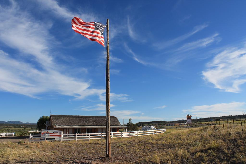 The Riverside Ranch Motel And Rv Park Southern Utah Хатч Экстерьер фото